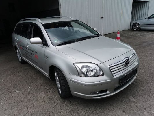 Die Produktion des zweiten Avensis...