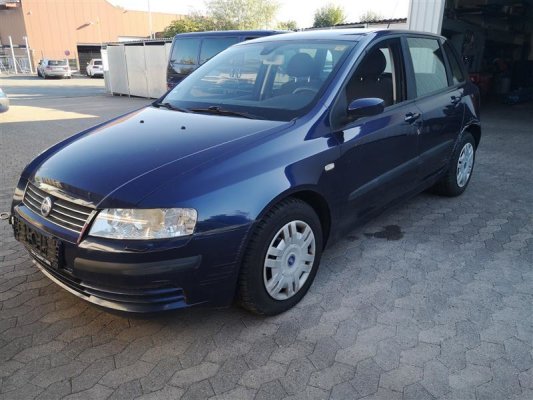 Der Fiat Stilo ist ein...